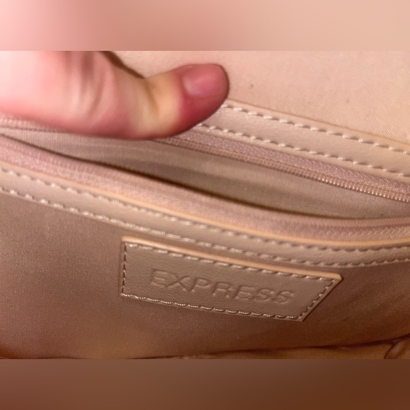 Express Quilted Purse - Picture 4 of 8